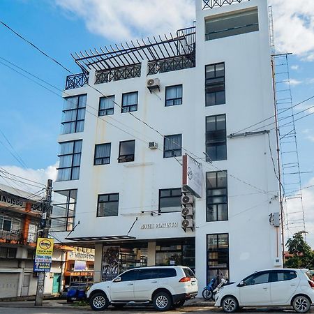 Reddoorz Plus @ Hotel Platinum Occidental Mindoro San Jose  Exterior photo