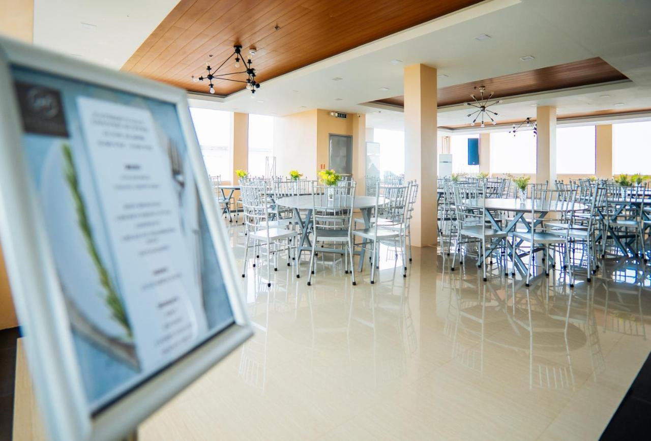 Reddoorz Plus @ Hotel Platinum Occidental Mindoro San Jose  Exterior photo